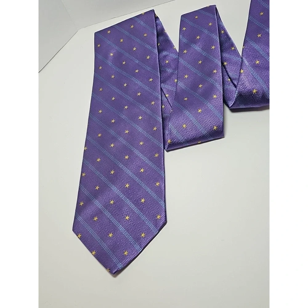 Brooks Brothers Men's Purple Necktie 100%‎ Silk Hand Made  in USA